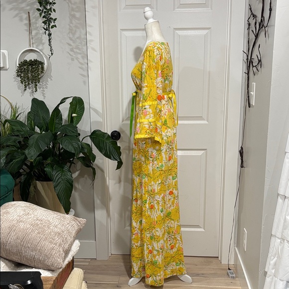 Vintage 70’s Handmade Yellow Floral Maxi Dress - Picture 2 of 6